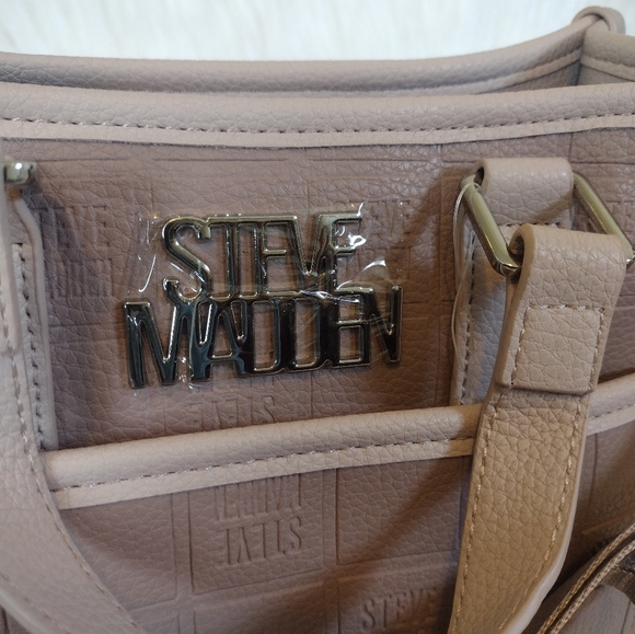 NEW Steve Madden Bsidra crossbody tote - Picture 2 of 14